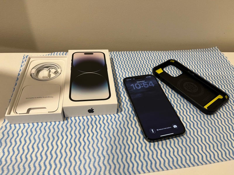 Apple iPhone 14 Pro 128GB Space Black A2890 Comes with Box64452880759555110