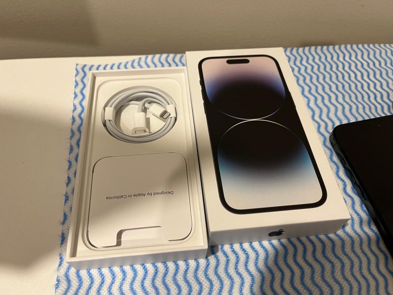 Apple iPhone 14 Pro 128GB Space Black A2890 Comes with Box64452880759555112