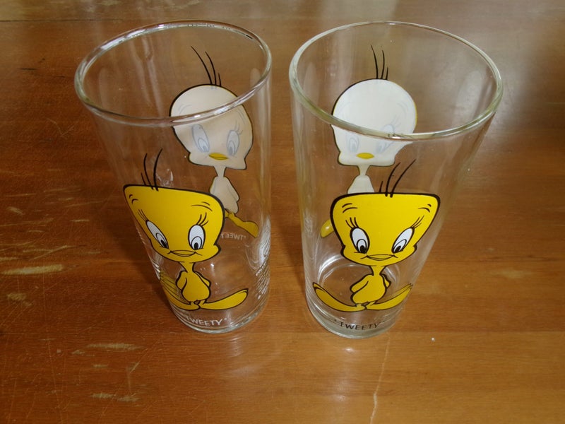 LOONY TUNES DRINKING GLASSES. Carousel 2