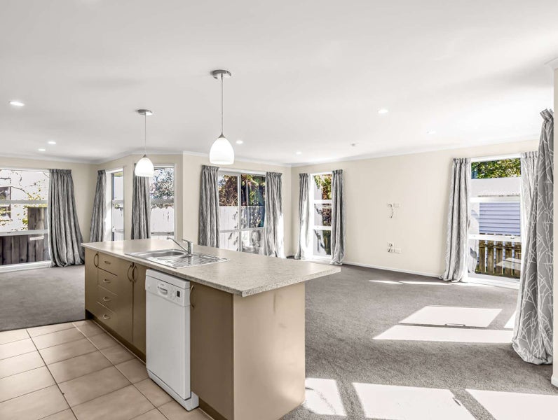 Private Three Bedroom Gem in Central Westport63973333479041112