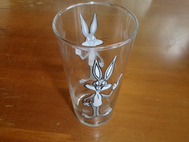 LOONY TUNES DRINKING GLASSES. Carousel 5