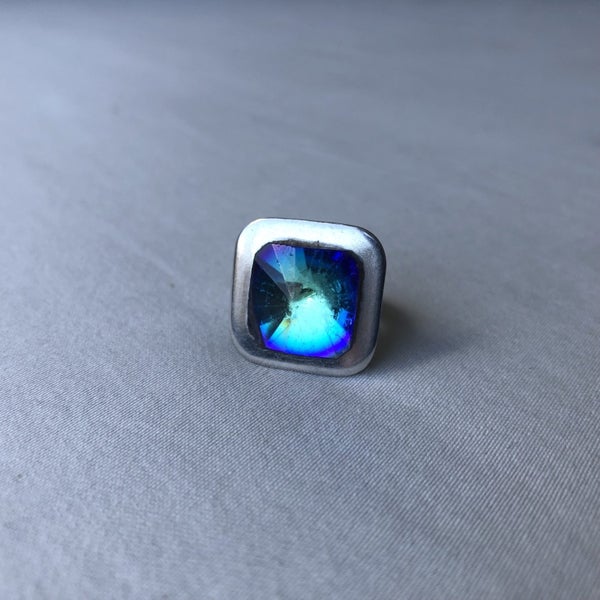 Vintage Purple Labradorite Retro Gemstone Ring Carousel 1