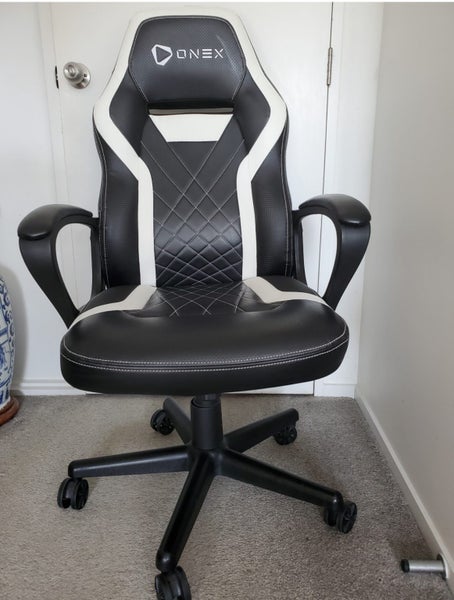 Computer Gaming chair ONE GX1-Black/White Carousel 1