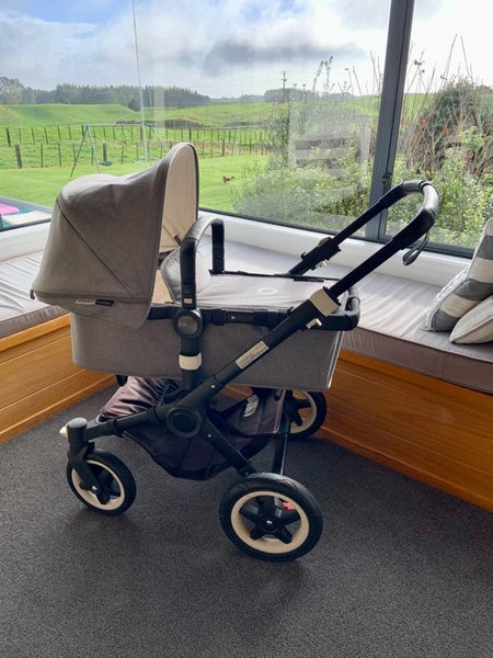 Bugaboo Buffalo Classic+ Carousel 1