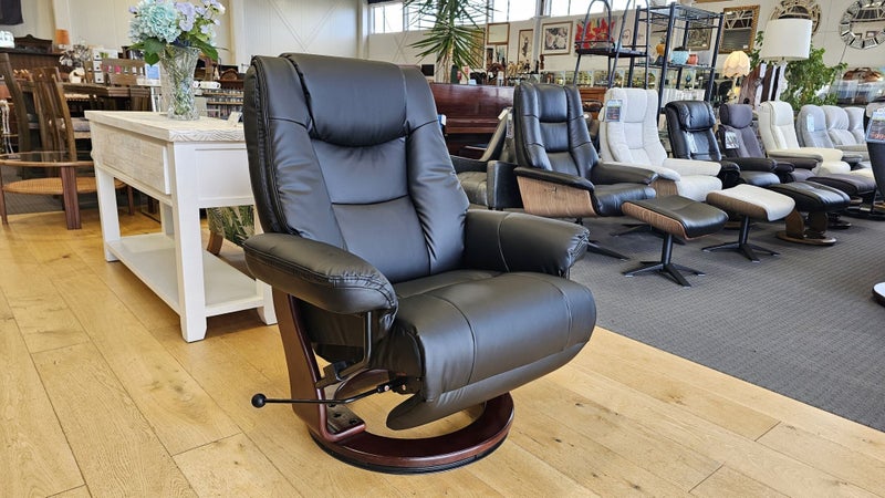 Maui Recliner - PU Black Carousel 1