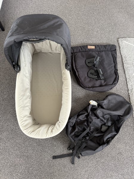 Carrycot Plus for Mountain Buggy Urban Jungle, terrain and +one ***used once*** Carousel 1