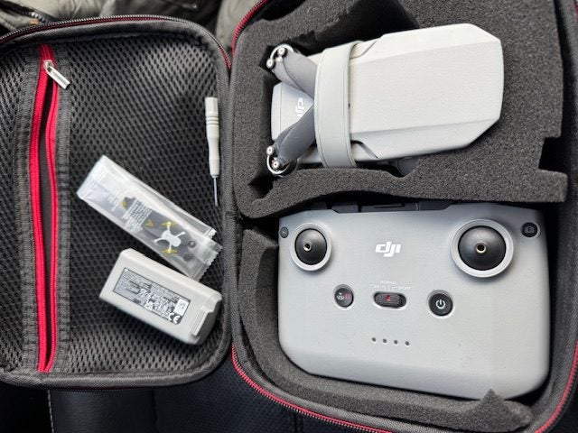 DJI Mini 2 SE Drone Carousel 1