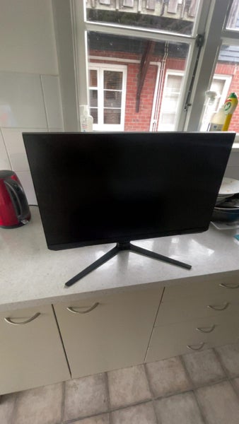 Samsung Odyssey G3 24" FHD 165Hz Gaming Monitor Carousel 1