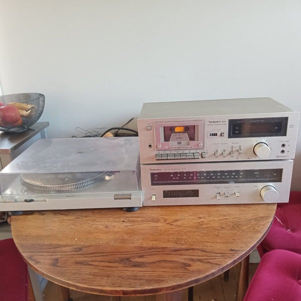 Technics stereo equipment Carousel 1