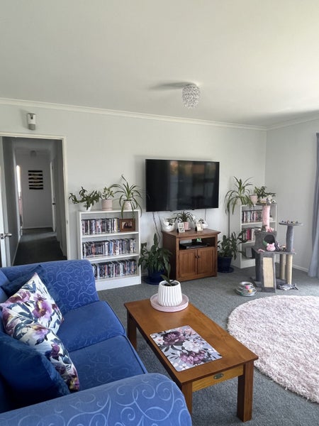 Stoke, 3 bedrooms63976145991937111