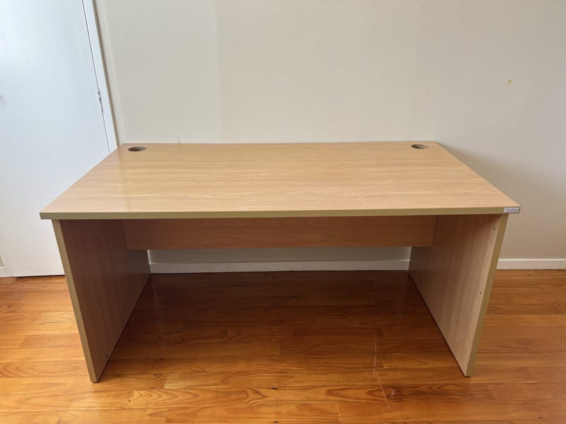 Ergoplan Computer Desk Carousel 1