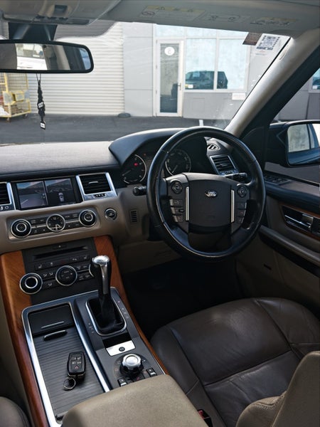 2011 Land Rover Range Rover64196723065474112