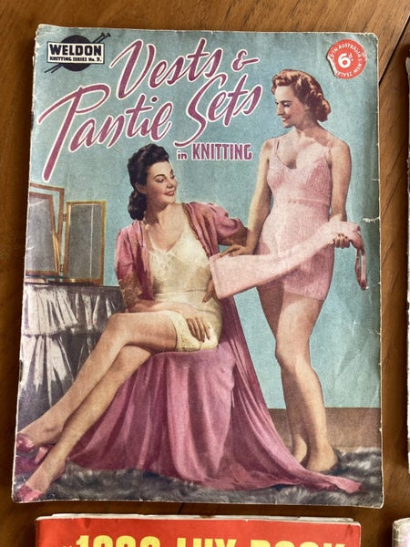 Vintage 1930s 1940s Women's Knitting Patterns Carousel 2