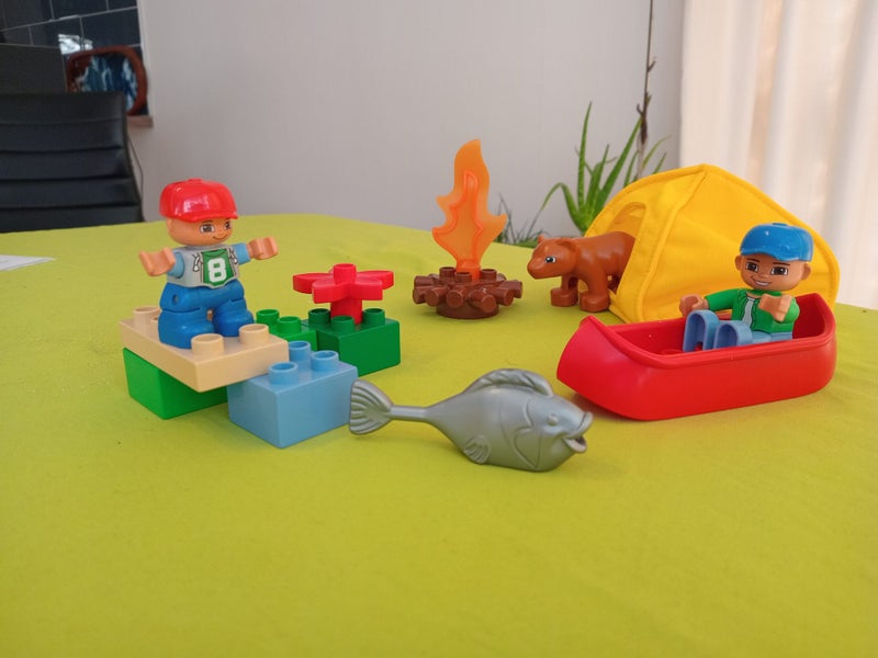 Duplo Camping Trip – with cloth tent and kayak Carousel 1