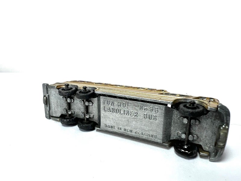 FUN HO! BUS> No 56. Gold Livery Carousel 6