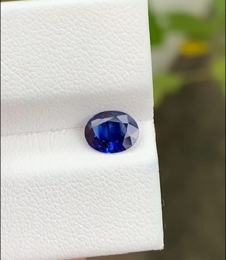 Insane $1RES Blue Sapphire 0.83ct $$$ Carousel 1