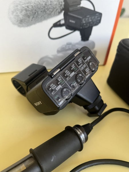 Sony XLR-K3M Pro Audio adapter for mirrorless cameras Carousel 2