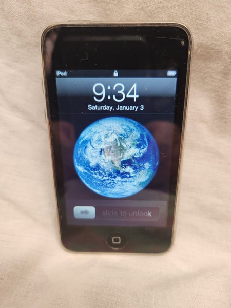 iPod Touch A1288 8GB Carousel 1