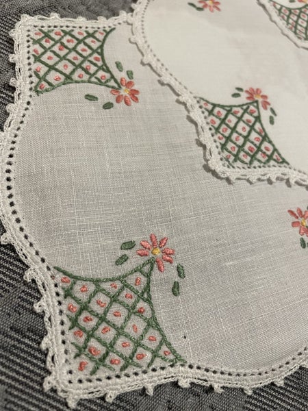 4 sweet little vintage hand embroidered Doilies / Coasters Carousel 4