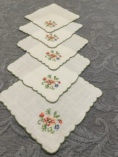 5 sweet little very fine linen vintage hand embroidered Doilies / Coasters Carousel 1