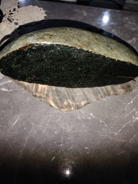 Pounamu rock Carousel 1