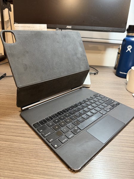 Apple Magic keyboard 12.9 inch63982618396291110