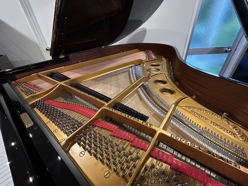 Steinway model O63983399066627114