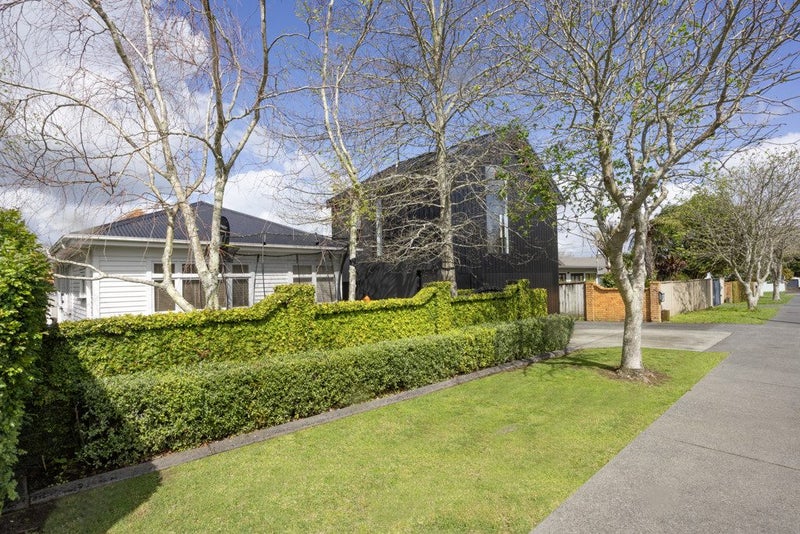 Image 1 of 21