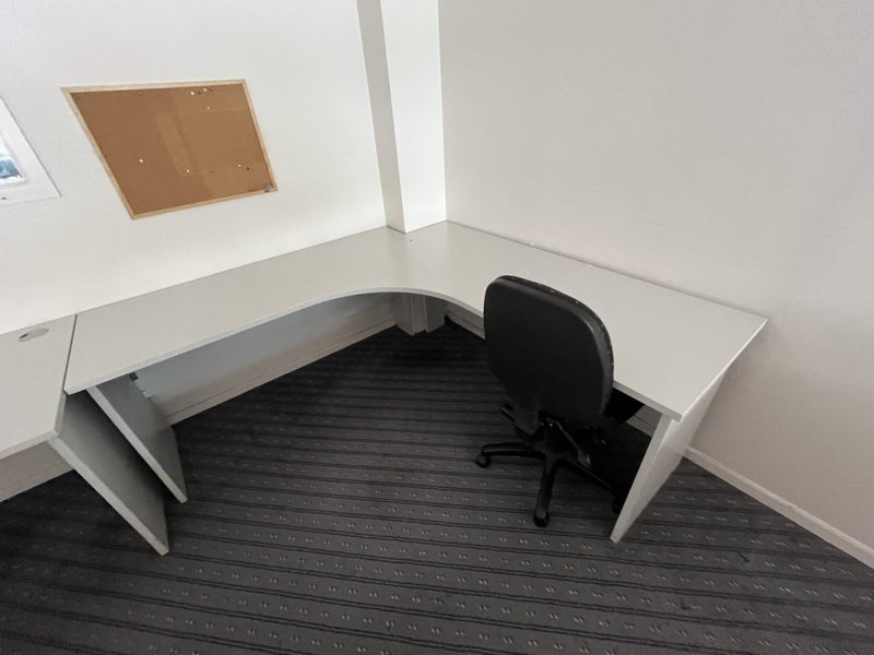 Desk Carousel 1