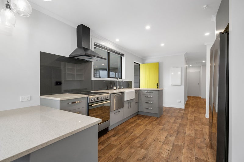 Space, Sun & Style - Ready for You to Move In!63984071991299112