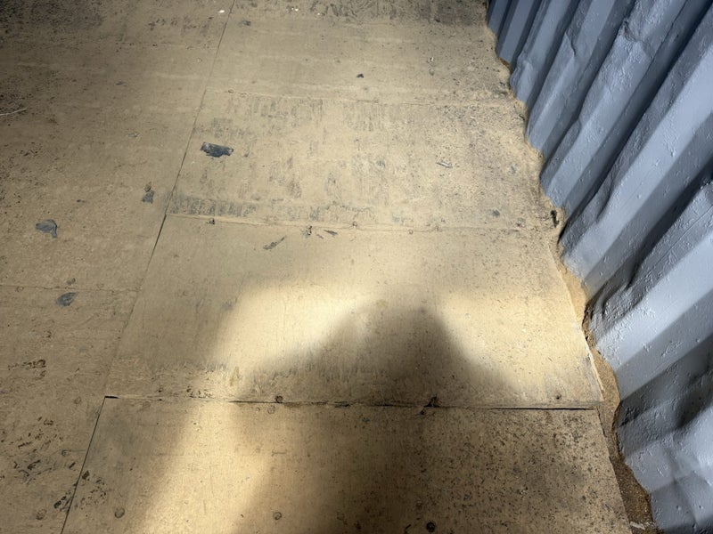 20'Ft Standard Damaged Used Container - Plunket Ave, Manukau, Auckland64404131674242113