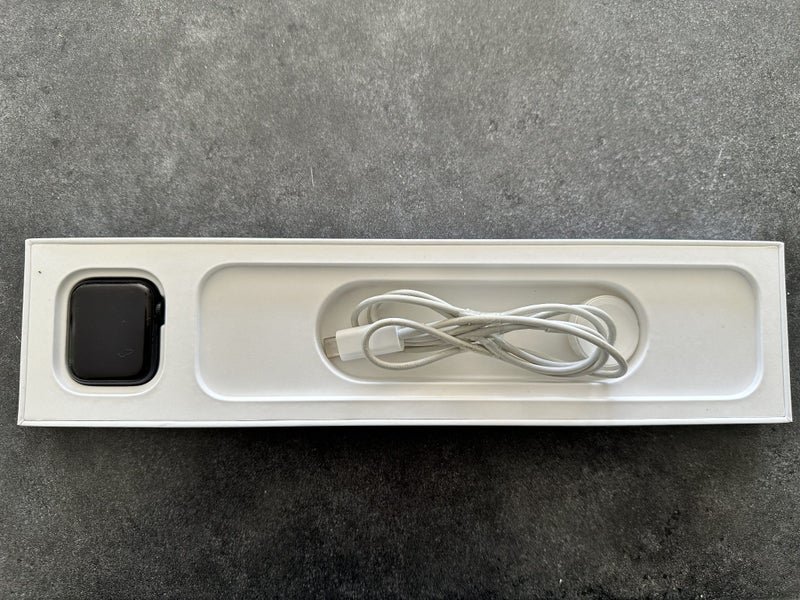 Apple Watch SE (GPS) (2nd Generation)63984604032515112