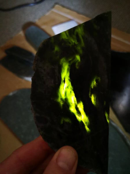 Pounamu greenstone Translucent patterned carving slab Carousel 8