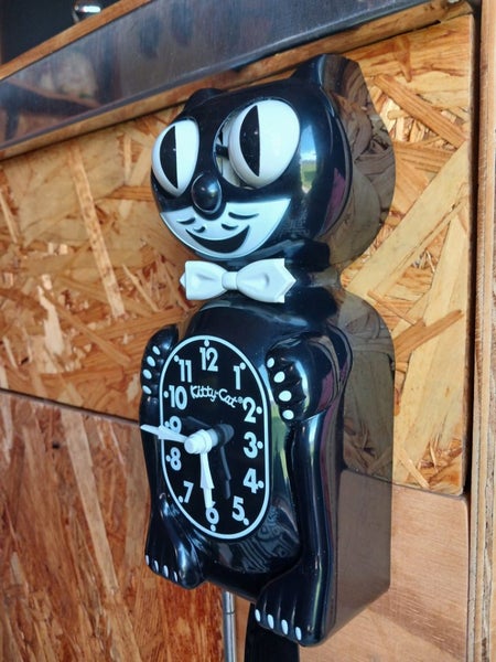 **MIDCENTURY STYLE "KITTY CAT" MOVING CLOCK* Carousel 2