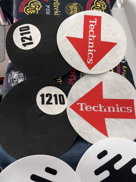 Technics DMC Genuine Original Slipmats - 1210 Eightball Carousel 1