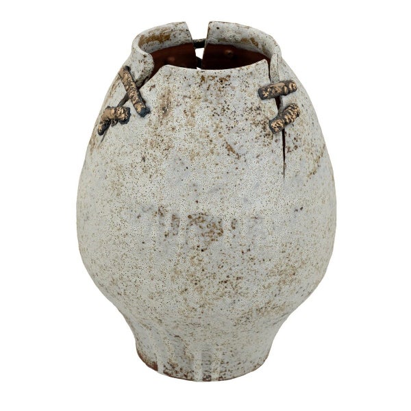 HAND PULLED VASE (18 x 18 x 24cm) Carousel 1