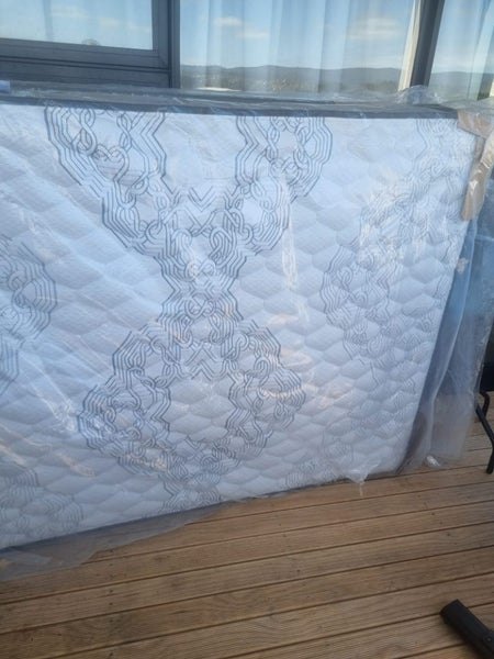 Brand new queen size bed. Base + mattress Carousel 1