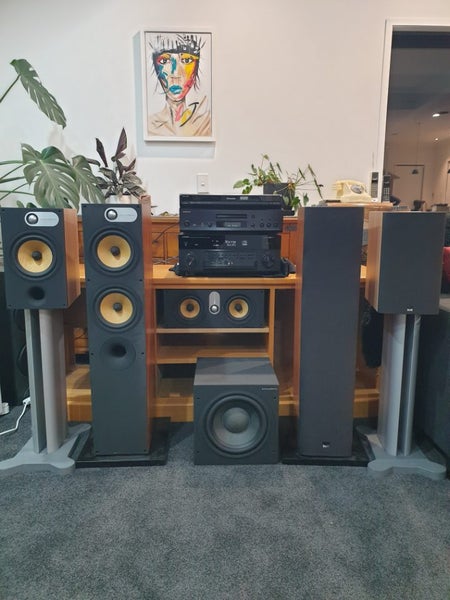 Home Theatre System B &W Speakers/ Yamaha AV Reciever Amp Carousel 1