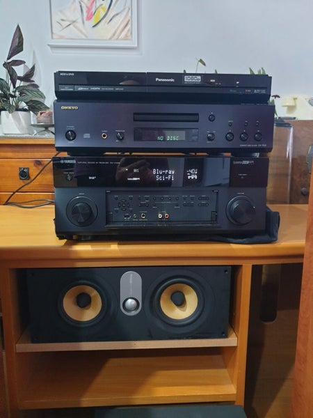 Home Theatre System B &W Speakers/ Yamaha AV Reciever Amp Carousel 2