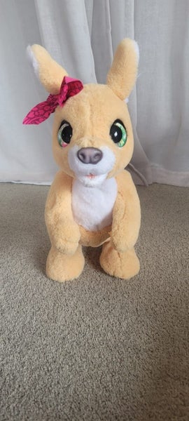 Fur Real Kangeroo and Babies Carousel 1