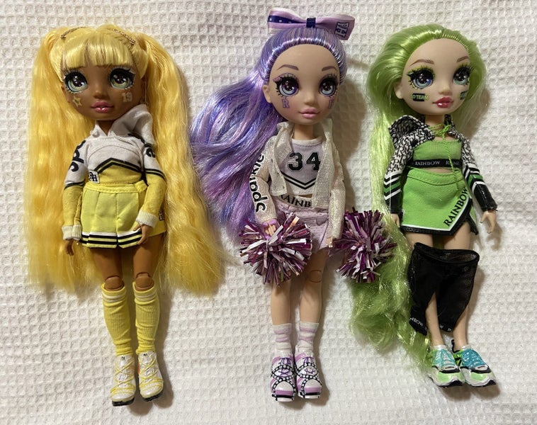 Rainbow High Cheerleader dolls x 3 Carousel 1