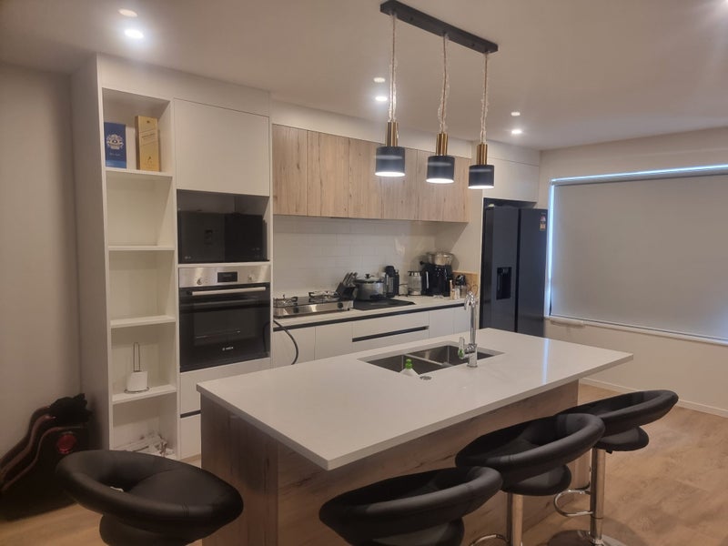 Te Atatu South, 3 bedrooms64509200457347111