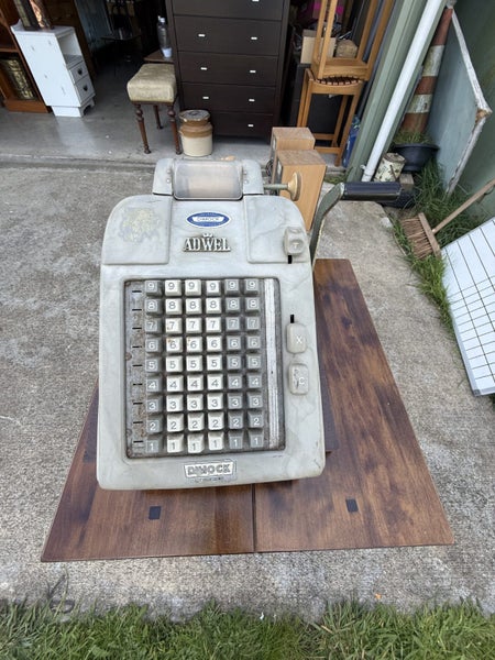 Vintage Adwel W504 Portable Adding Machine Carousel 1