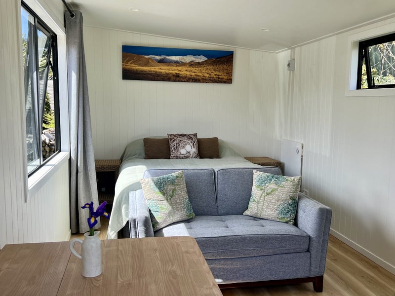 Spare rooms anyone? Carousel 2
