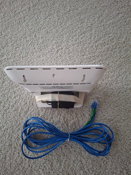Electrical bits a bobs - Modem, Keyboard, mouse, Modem cables, etc Carousel 6