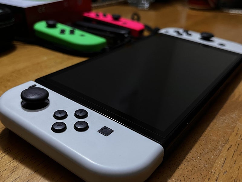 Switch OLED + Accessories + Mario Maker 2 Game Carousel 7