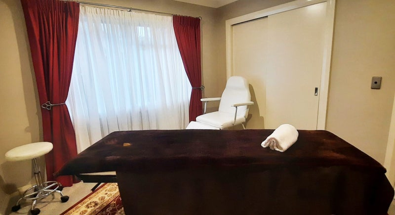 Deep tissue and relaxation massage, & scrub Carousel 2