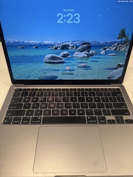 2020 13” M1 MacBook Air. 8g 250g Apple Intelligence A233764260282435329111