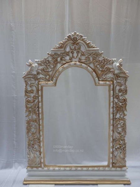 Cream & Gold photo Frame Carousel 1