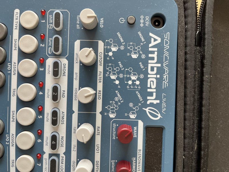 Sonicware and Korg synth combo as new63994993472002112